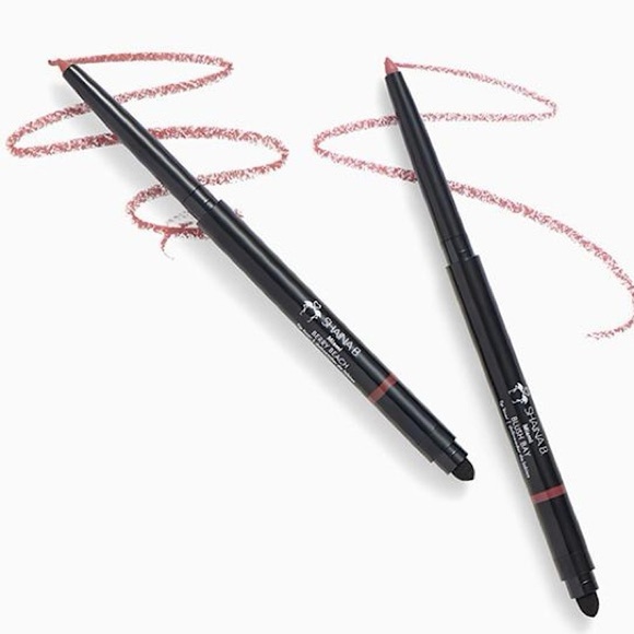 Shaina B. Miami lip liners in the shades "Berry Beach" and "Blush Bay." - Picture 3 of 5